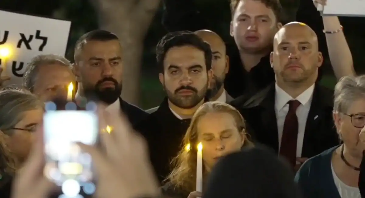Mob accuses Zohran Mamdani of ‘genocide’ and ‘treachery’ for attending October 7 vigil