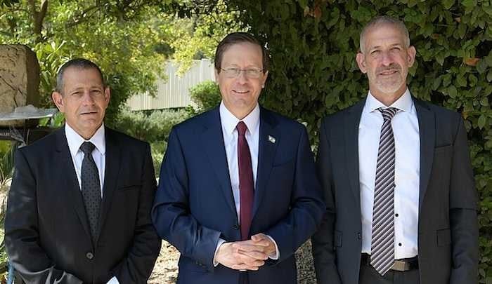 Israel: Shin Bet to Establish Islamic Studies Program to Address Oct. 7 | Frontpage Mag