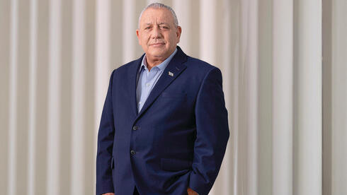 Eisenkot vows to challenge Netanyahu for power after election, even without Knesset majority